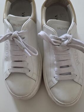 Valentino White Leather Low-Top Sneakers